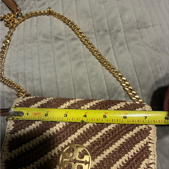 Tory Burch Brown and Cream Crossbody Bag with Gold Chain - Picture 12 of 13